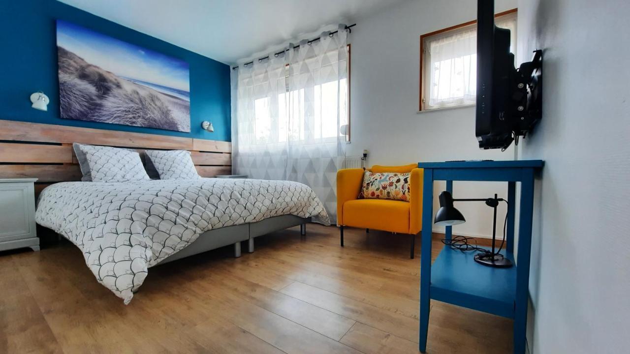 Maison Chez Lili à 200 m de la plage ,jardin privé et clos Gravelines Esterno foto