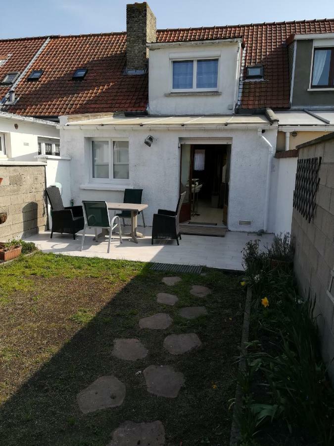 Maison Chez Lili à 200 m de la plage ,jardin privé et clos Gravelines Esterno foto